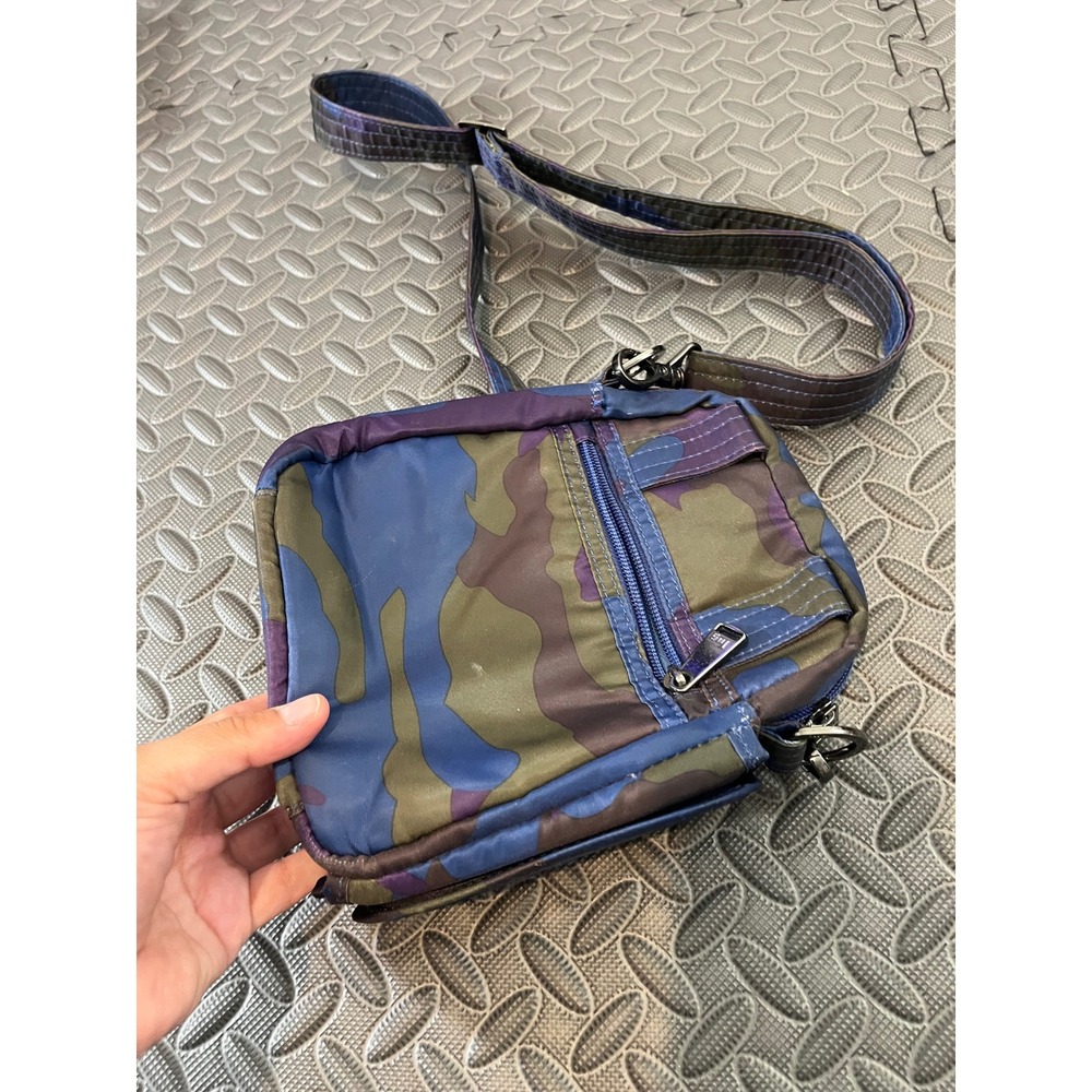 Lug Infinity Can Can Cross Body Bag Small Convertible Camo Travel Outdoor‎ - Picture 4 of 14